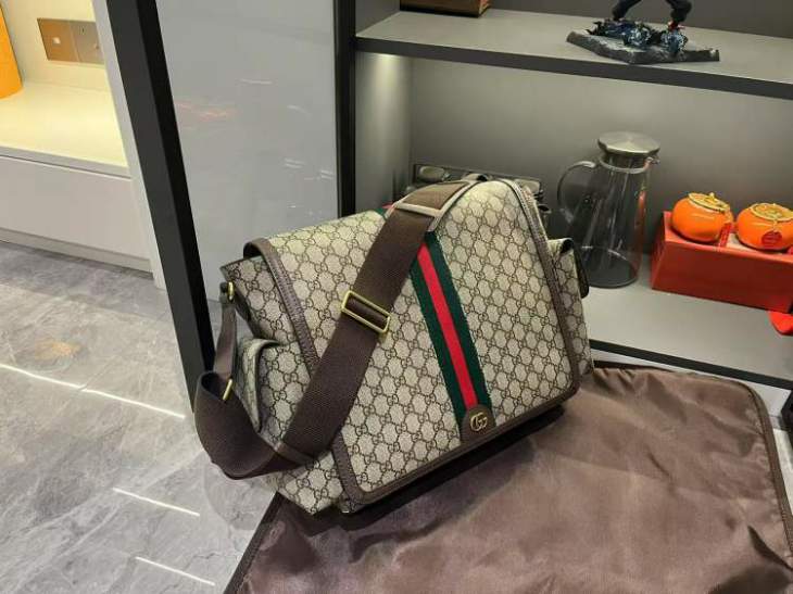 Picture of Gucci Mens Bags _SKUfw195033656fw